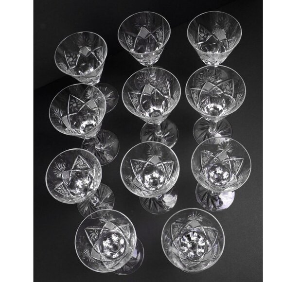 W J Hughes Crystal Janessa Water or Wine Glasses, Cut Star/Pinwheel /Fan Set 11 - Picture 9 of 13